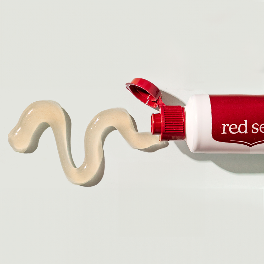 Red Seal Whitening fluoride Brilliant Mint Toothpaste 100g